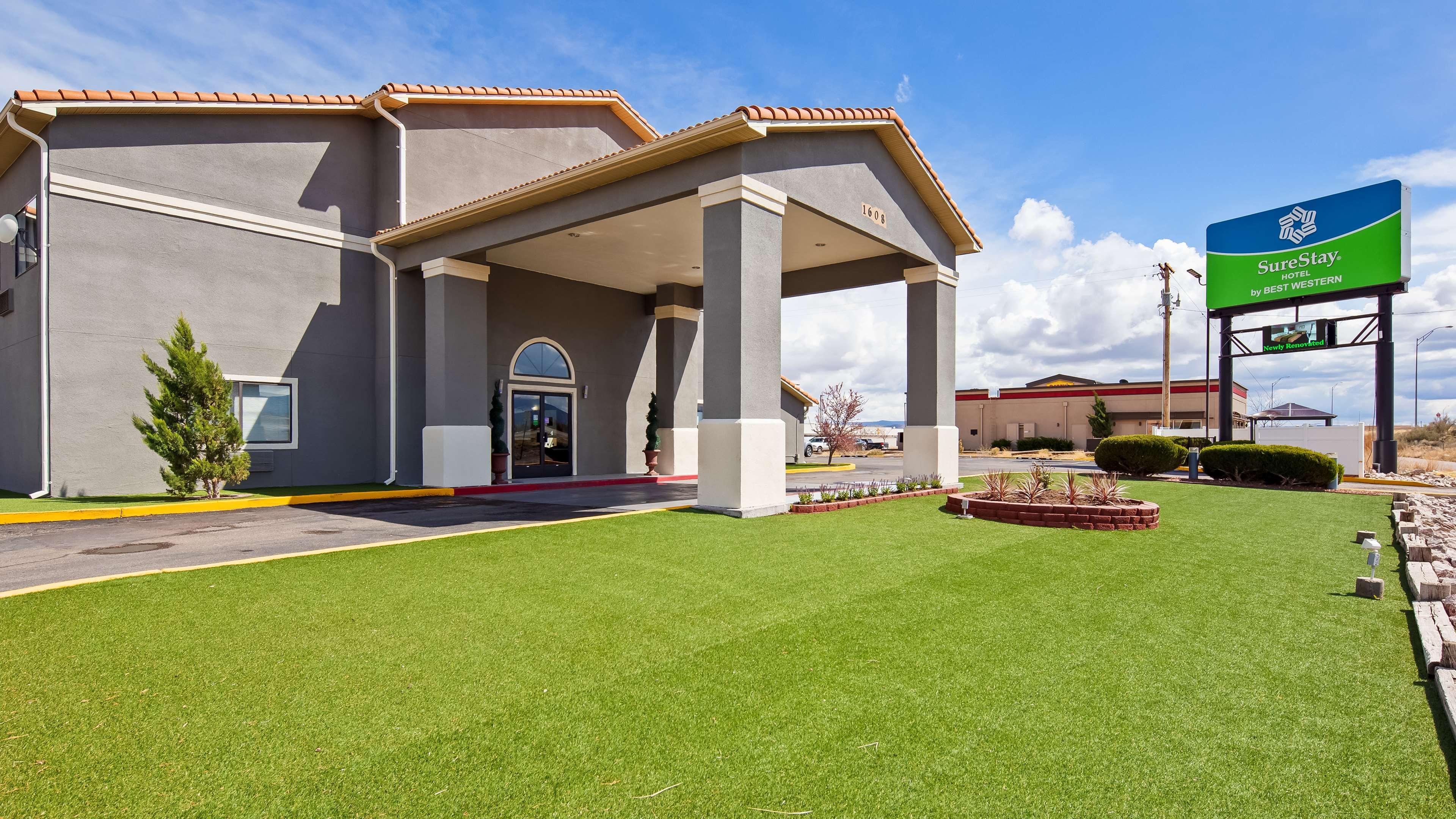 Best Western Oakdale Inn Екстериор снимка