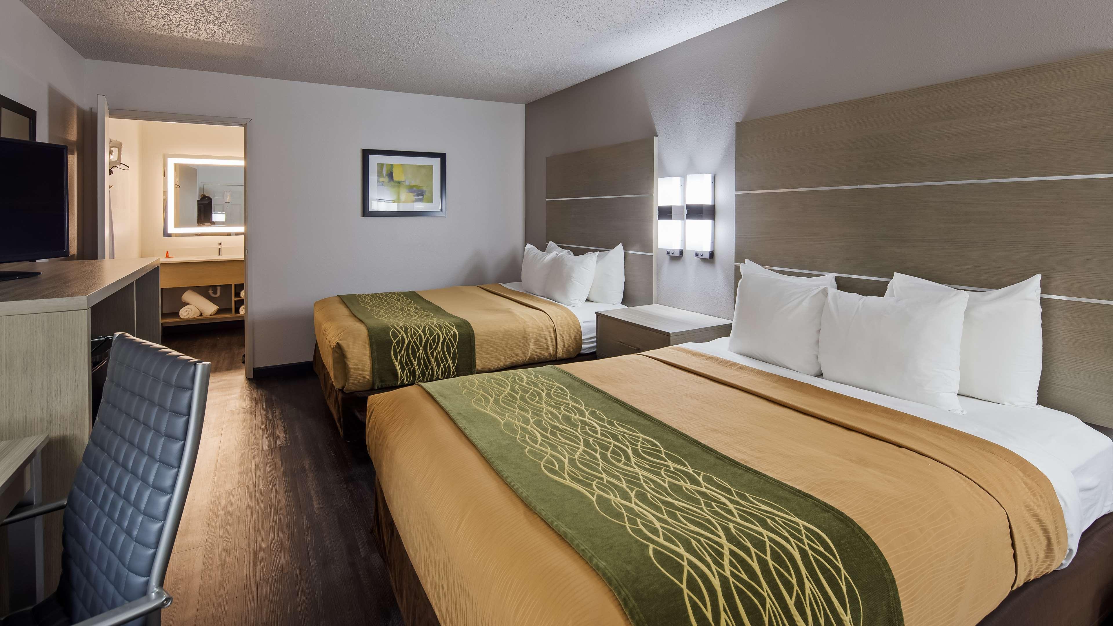 Best Western Oakdale Inn Екстериор снимка